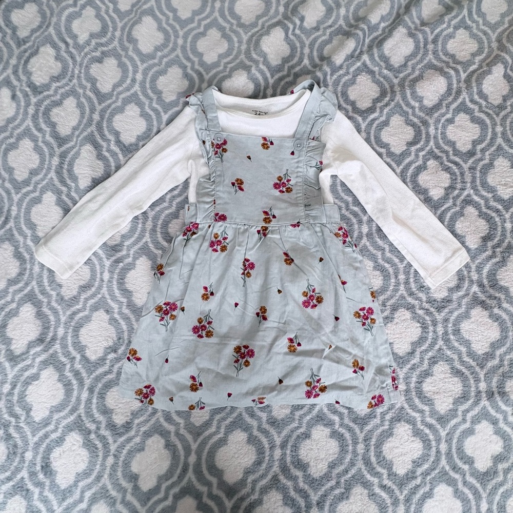 NWOT Carter's Floral Kids Jumper Dress with stockings Size 24 months